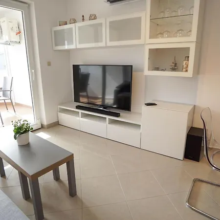 Sandy Apartment *